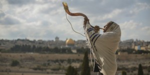 shofar-temple-mount-rosh-hashana-tallit-prayer-jerusalem